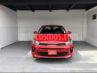foto Kia Rio Sedán EX usado (2018) color Rojo precio $223,000