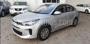 foto Kia Rio Sedán L usado (2018) color Plata precio $159,000