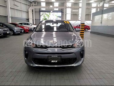 Foto venta Auto usado Kia Rio Sedan LX (2018) color Gris precio $219,000