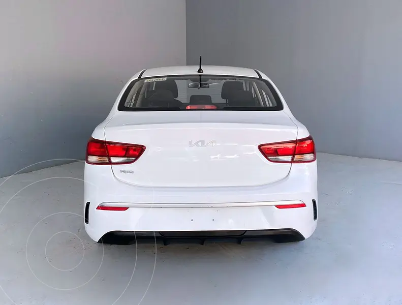 kia rio-sedan
