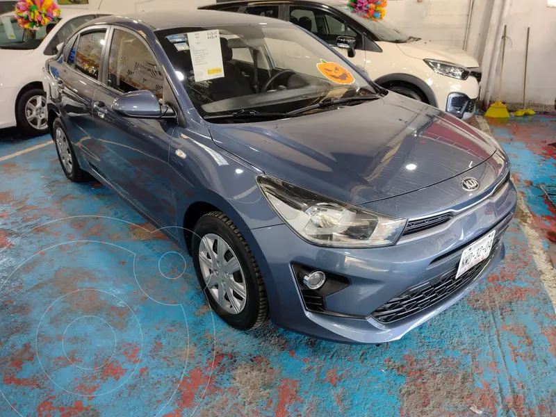 Foto Kia Rio Sedan LX usado (2021) color Azul precio $219,900