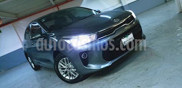 Kia Rio Sedan EX Aut usado (2018) color Gris precio $249,000