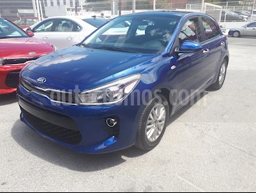 Foto Kia Rio Sedan EX usado (2020) color Azul precio $286,000