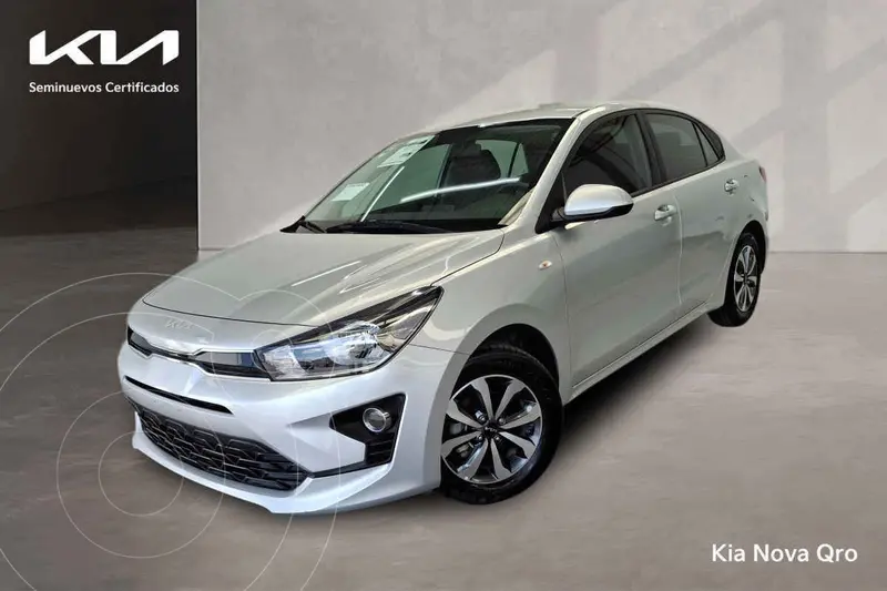 Foto Kia Rio Sedan LX usado (2022) color Plata financiado en mensualidades(enganche $69,488 mensualidades desde $5,965)