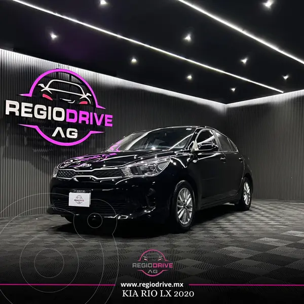 Foto Kia Rio Sedan LX usado (2020) color Negro Perla precio $244,900