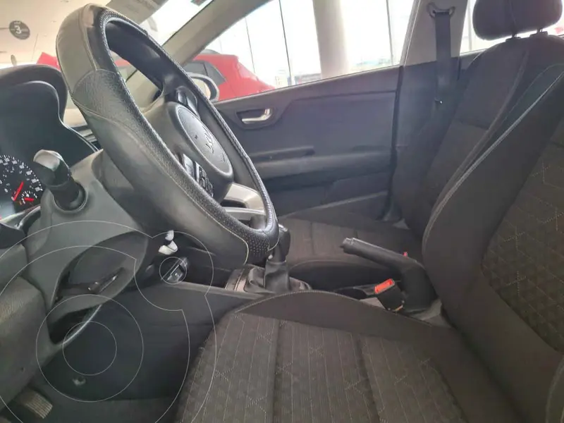 kia rio-sedan