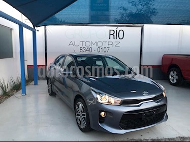 Kia Rio Sedan EX Pack Aut usado (2019) color Gris precio $275,000