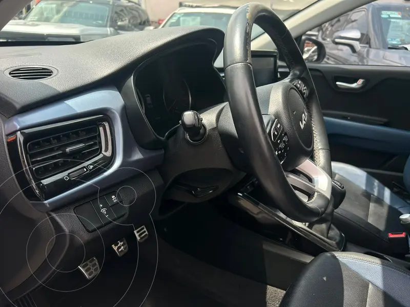 kia rio-sedan