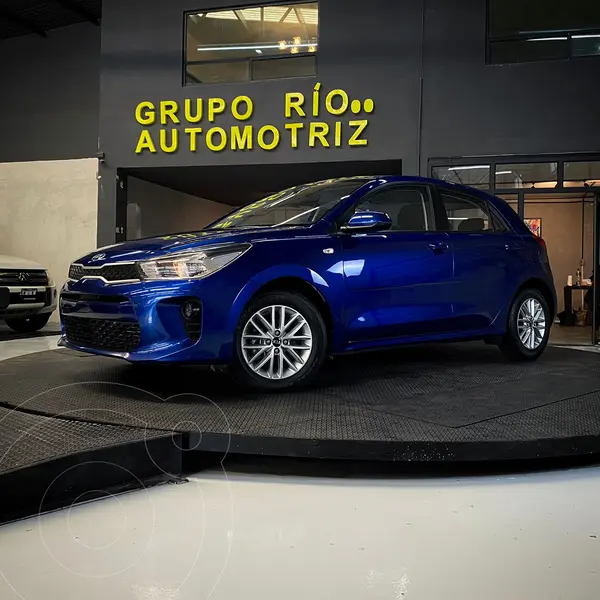 Foto Kia Rio Sedan LX usado (2019) color Azul precio $209,000