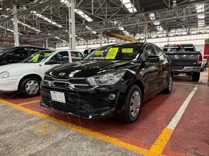 Foto Kia Rio Sedan LX usado (2021) color Negro Perla financiado en mensualidades(enganche $56,000 mensualidades desde $5,000)