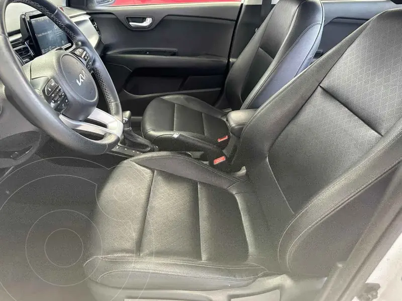 kia rio-sedan