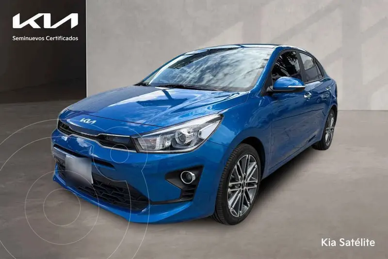 Foto Kia Rio Sedan EX Aut usado (2023) color Azul precio $339,000