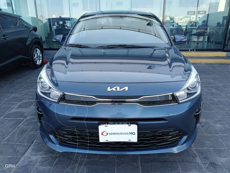 Foto Kia Rio Sedan EX Aut usado (2023) color Azul precio $299,000