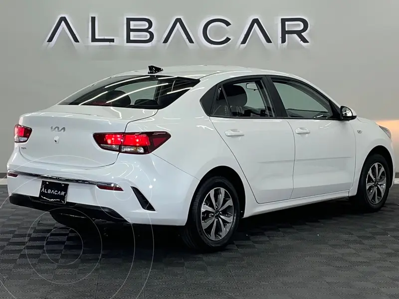 kia rio-sedan