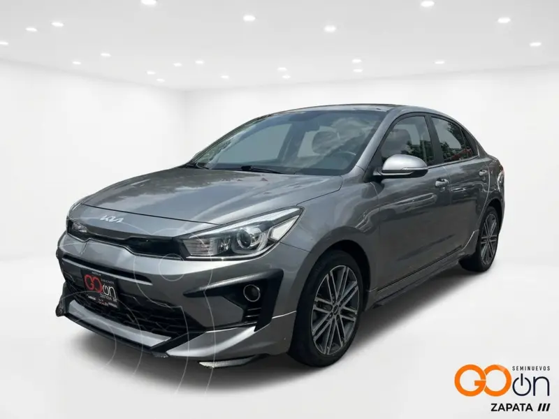 Foto Kia Rio Sedan S Pack usado (2022) color KIAIRON GREY precio $265,000