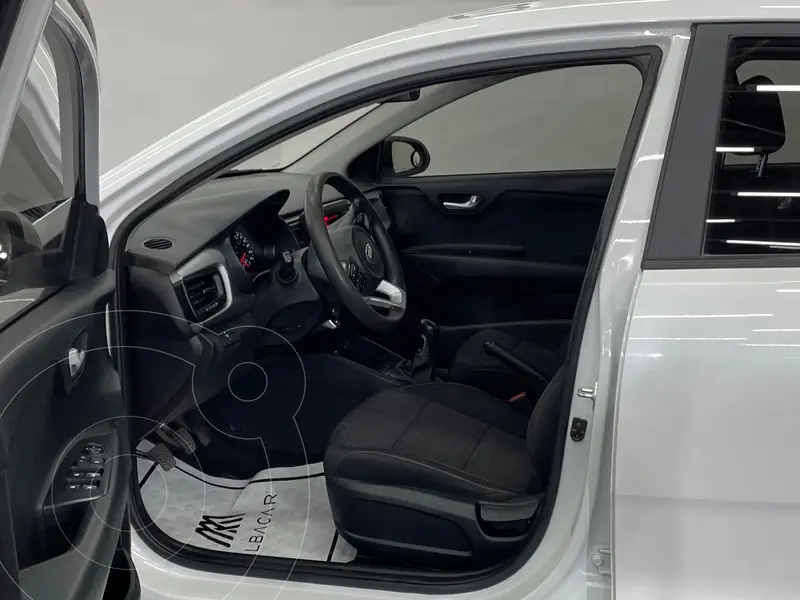 kia rio-sedan