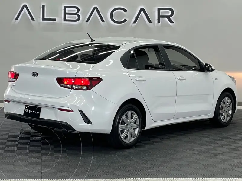 kia rio-sedan