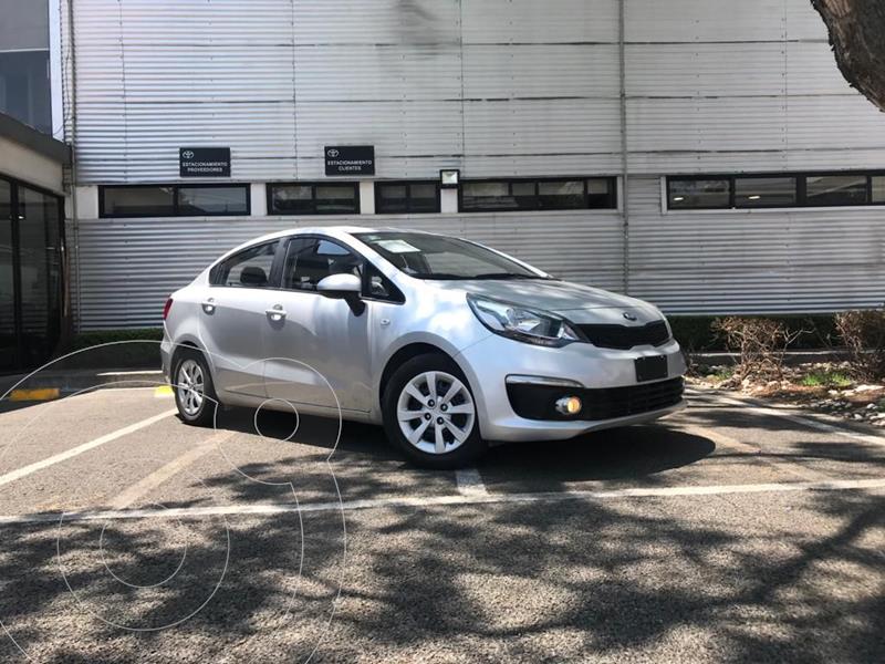Foto Kia Rio Sedan LX usado (2017) color Plata Dorado precio $183,000