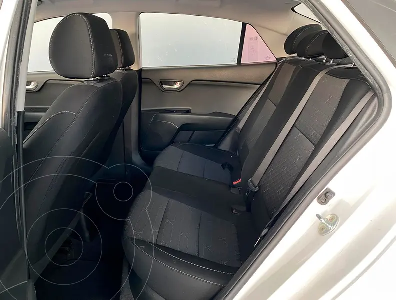 kia rio-sedan