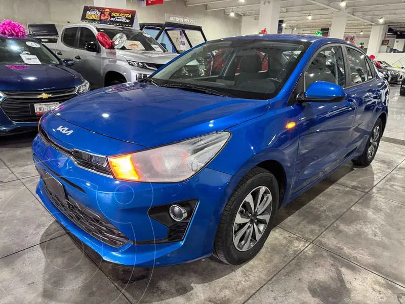 Foto Kia Rio Sedan LX usado (2023) color Azul financiado en mensualidades(enganche $66,735 mensualidades desde $5,105)