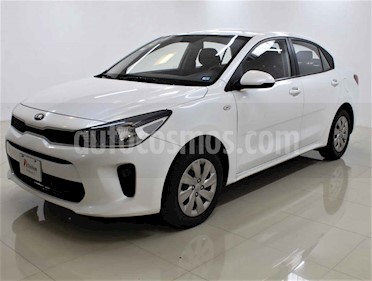 foto Kia Rio Sedán L Aut usado (2018) color Blanco precio $170,000