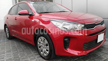 Kia Rio Sedan 4P L L4/1.6 AUT usado (2019) color Rojo precio $195,000