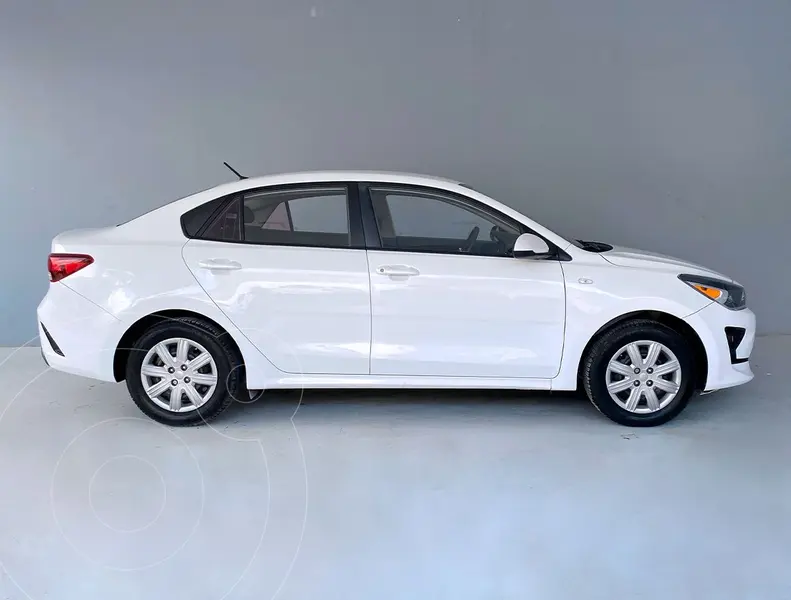 kia rio-sedan