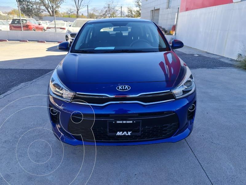 Foto Kia Rio Sedan EX usado (2020) color Azul precio $284,000