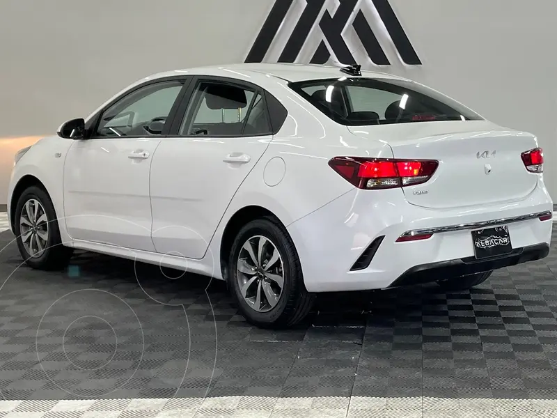 kia rio-sedan