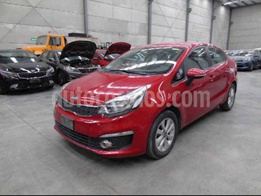 Kia Rio Sedan EX usado (2017) color Rojo precio $72,000