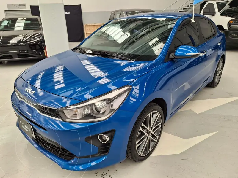 Foto Kia Rio Sedan EX Aut usado (2022) color Azul precio $255,000