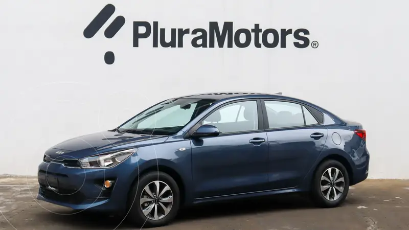 Foto Kia Rio Sedan LX Aut usado (2023) color Azul financiado en mensualidades(enganche $63,580 mensualidades desde $5,417)