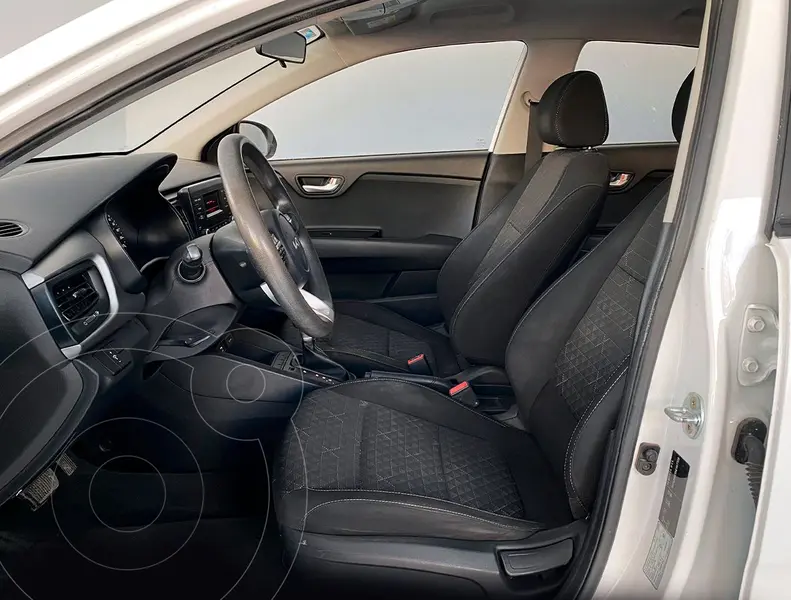 kia rio-sedan