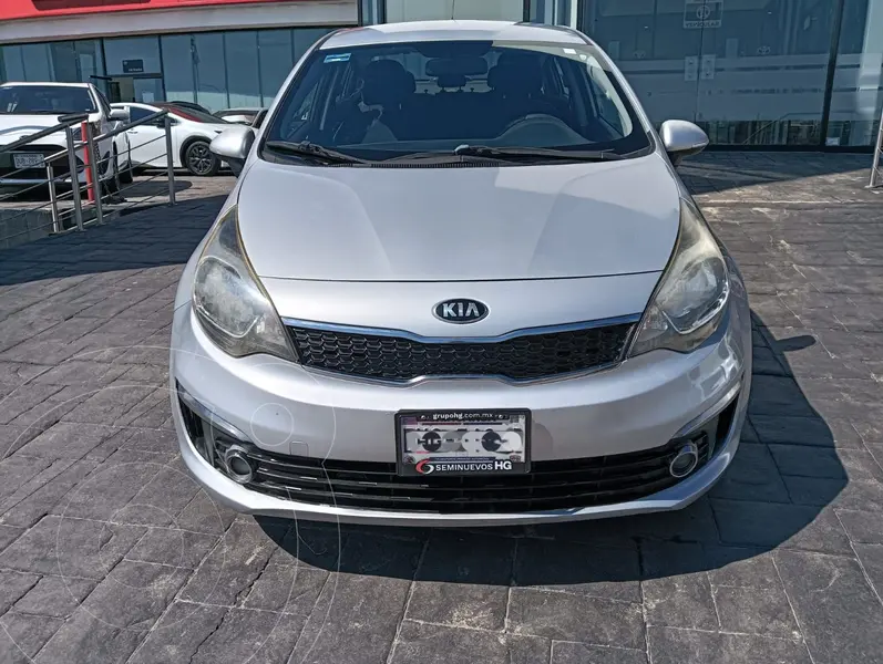 Foto Kia Rio Sedan EX usado (2016) color plateado precio $165,000