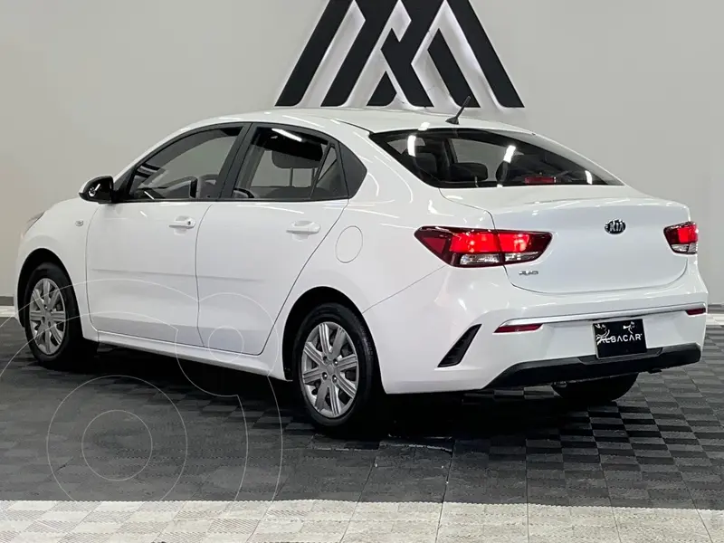 kia rio-sedan