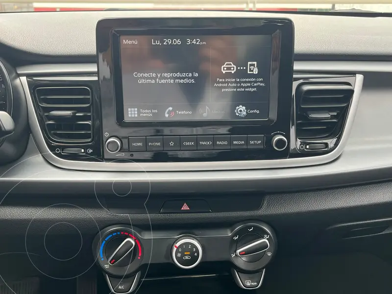 kia rio-sedan