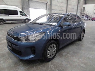 foto Kia Rio Sedán L usado (2020) color Azul precio $181,000