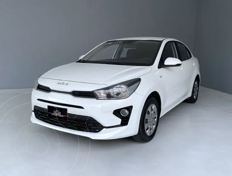 Foto Kia Rio Sedan L usado (2022) color Blanco precio $209,000