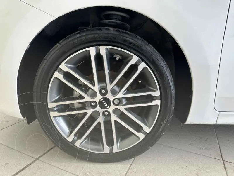 kia rio-sedan