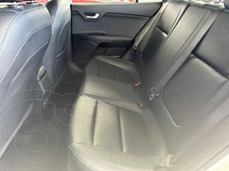 kia rio-sedan