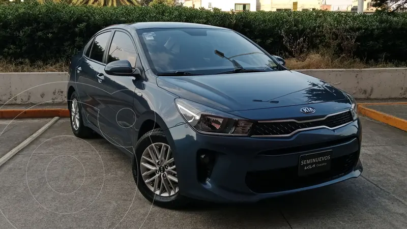 Foto Kia Rio Sedan LX usado (2020) color Azul precio $239,800