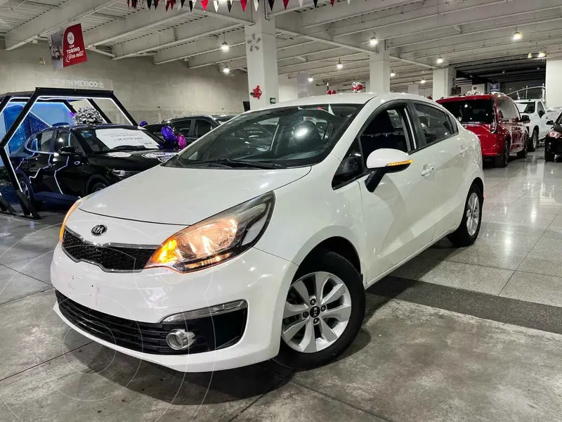 Foto Kia Rio Sedan EX usado (2017) color Blanco financiado en mensualidades(enganche $54,228 mensualidades desde $4,148)