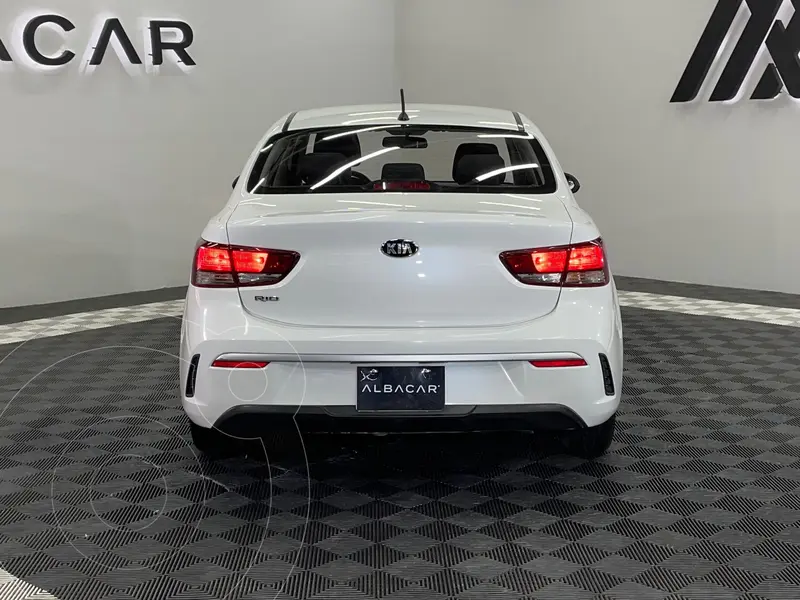 kia rio-sedan