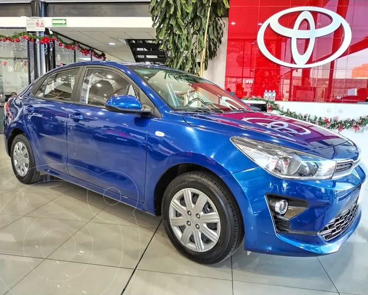 Foto Kia Rio Sedan L  Aut usado (2023) color Azul precio $232,000