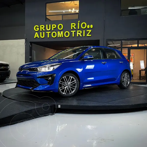 Foto Kia Rio Sedan S Pack usado (2023) color Azul financiado en mensualidades(enganche $41,528 mensualidades desde $8,755)