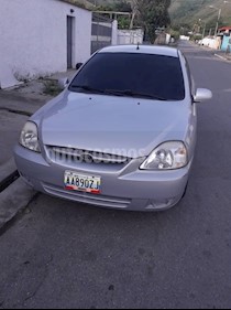 foto Kia Rio Stylus 1.5L usado (2012) color Plata precio u$s3.000