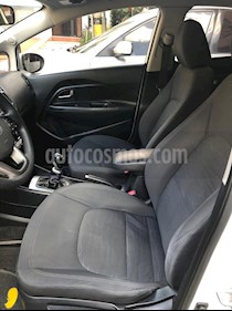 foto KIA Rio 1.4L Spice Full usado (2014) color Blanco precio $34.000.000