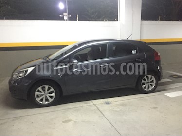 foto KIA Rio 1.4L Spice Full usado (2014) color Gris precio $32.500.000