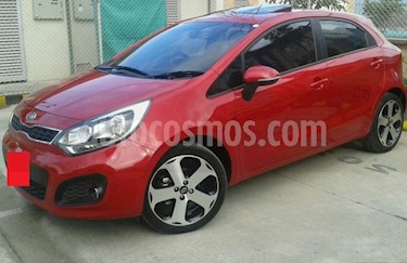 foto KIA Rio 1.4L usado (2013) color Rojo precio $18.000.000