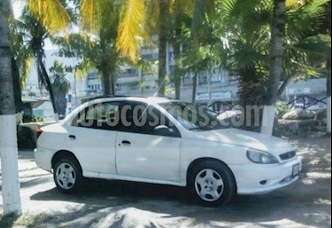 Foto venta carro usado Kia Rio LS Sinc. 1.5 (2002) color Blanco precio u$s1.350